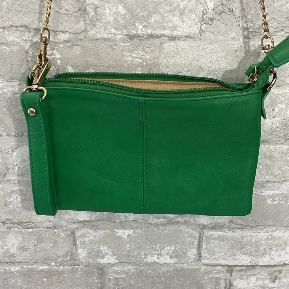 Charming Charlie Green Crossbody Bag with Chain Strap